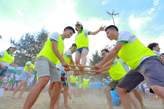 Bách Vượng Land tổ chức teambuilding ngày hè 2018